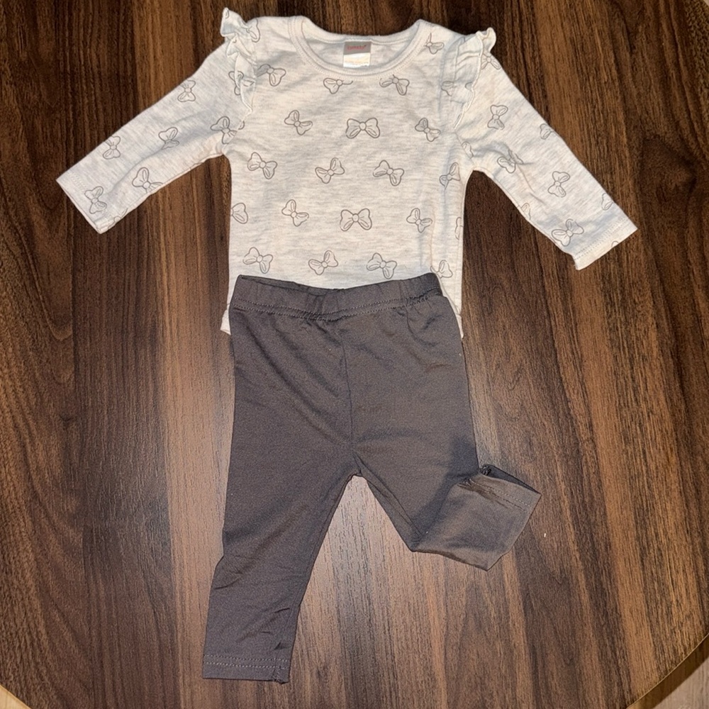 Minnie Mouse outfit